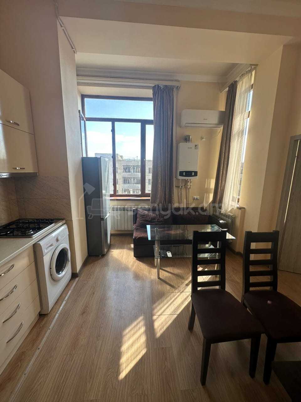 2 Սենյականոց Բնակարան Նորակառույցում, 50քմ, 8/13 հարկ, Կապիտալ Վերանորոգված