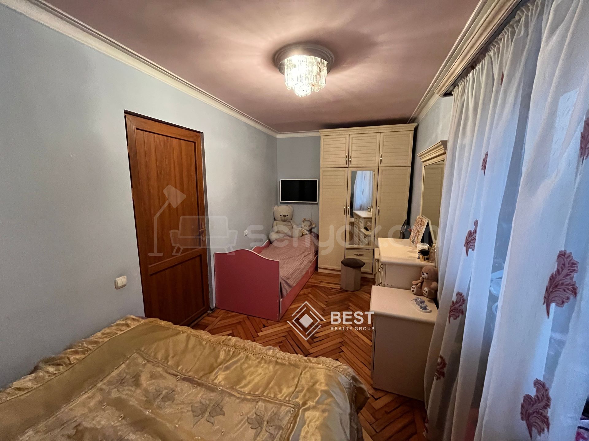 2 Սենյականոց Բնակարան Քարե Շենքում, 59քմ, 2/4 հարկ, Կոսմետիկ Վերանորոգված