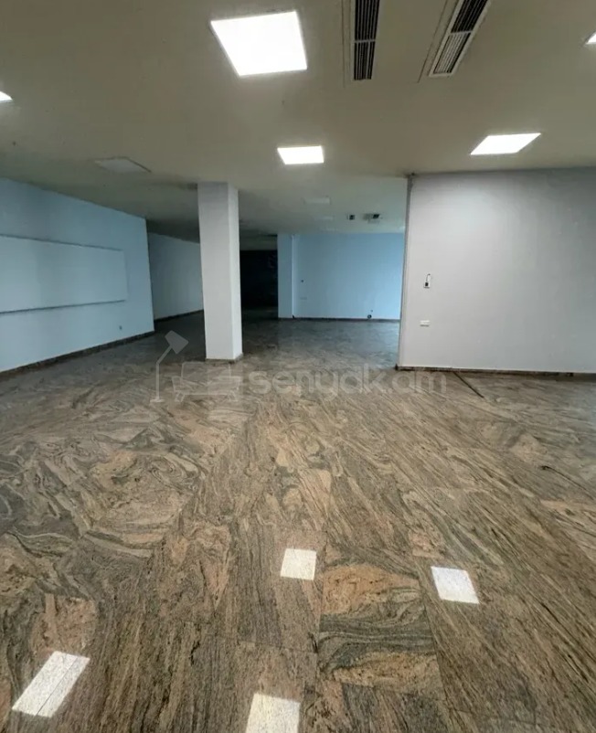 Օֆիսային Տարածք, 806քմ, Կապիտալ Վերանորոգված