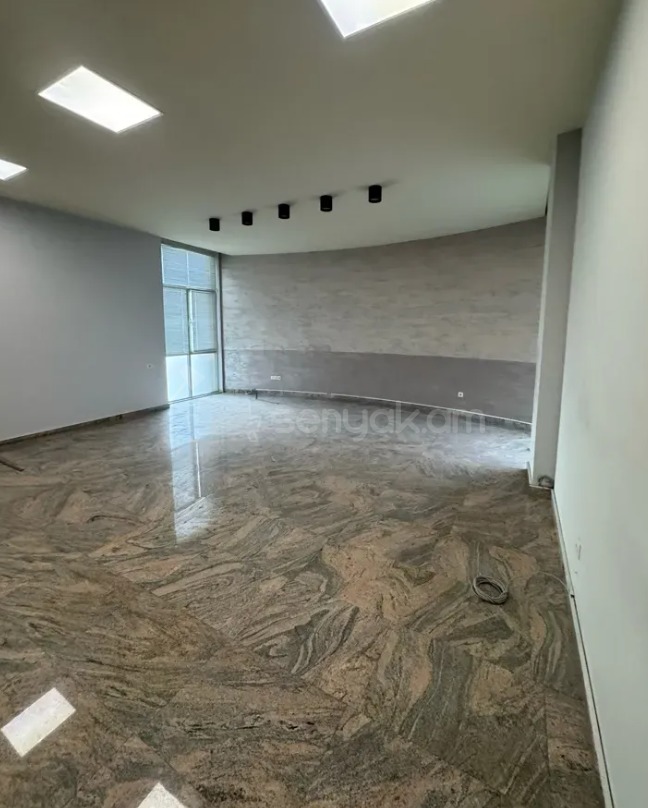 Օֆիսային Տարածք, 806քմ, Կապիտալ Վերանորոգված