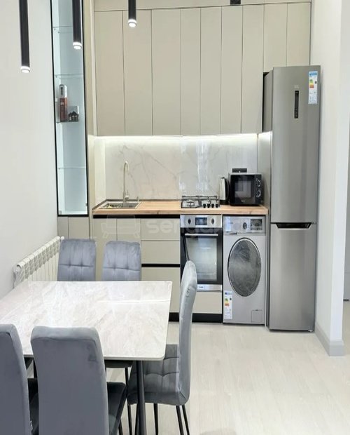 2 Սենյականոց Բնակարան, 50քմ, 5/18 հարկ, Դիզայներական Վերանորոգված, Կահավորված, Արևկող