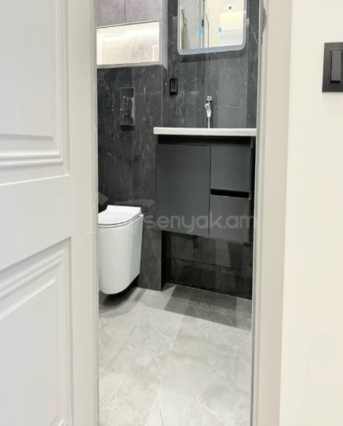 2 Սենյականոց Բնակարան, 50քմ, 5/18 հարկ, Դիզայներական Վերանորոգված, Կահավորված, Արևկող