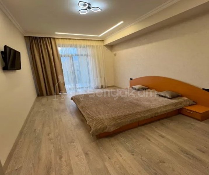 2 Սենյականոց Բնակարան Նորակառույցում, 60քմ, 10/18 հարկ, Դիզայներական Վերանորոգված, Կահավորված, Արևկող