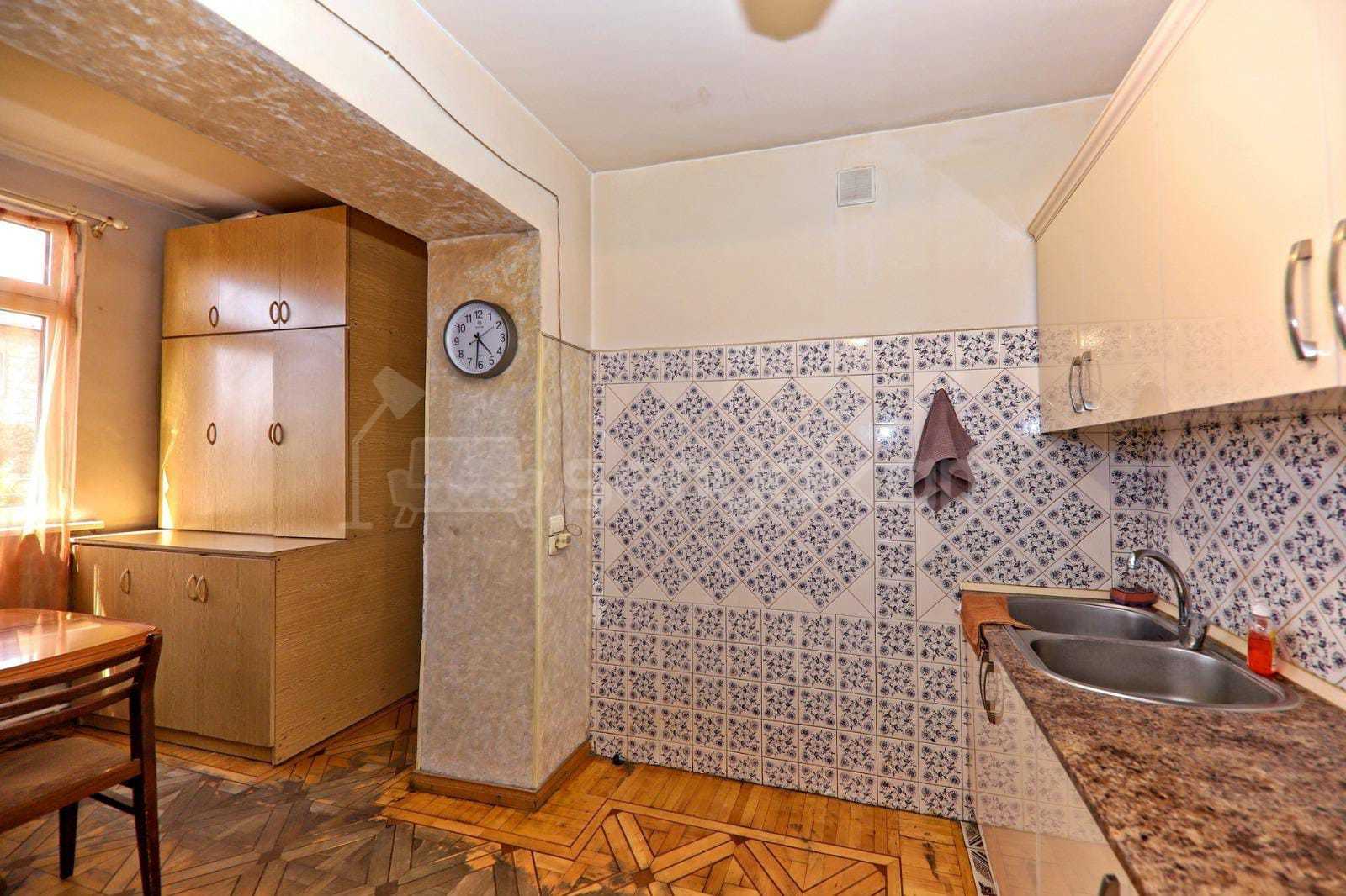 1 Սենյականոց Բնակարան Քարե Շենքում, 45քմ, 3/5 հարկ, Կոսմետիկ Վերանորոգված