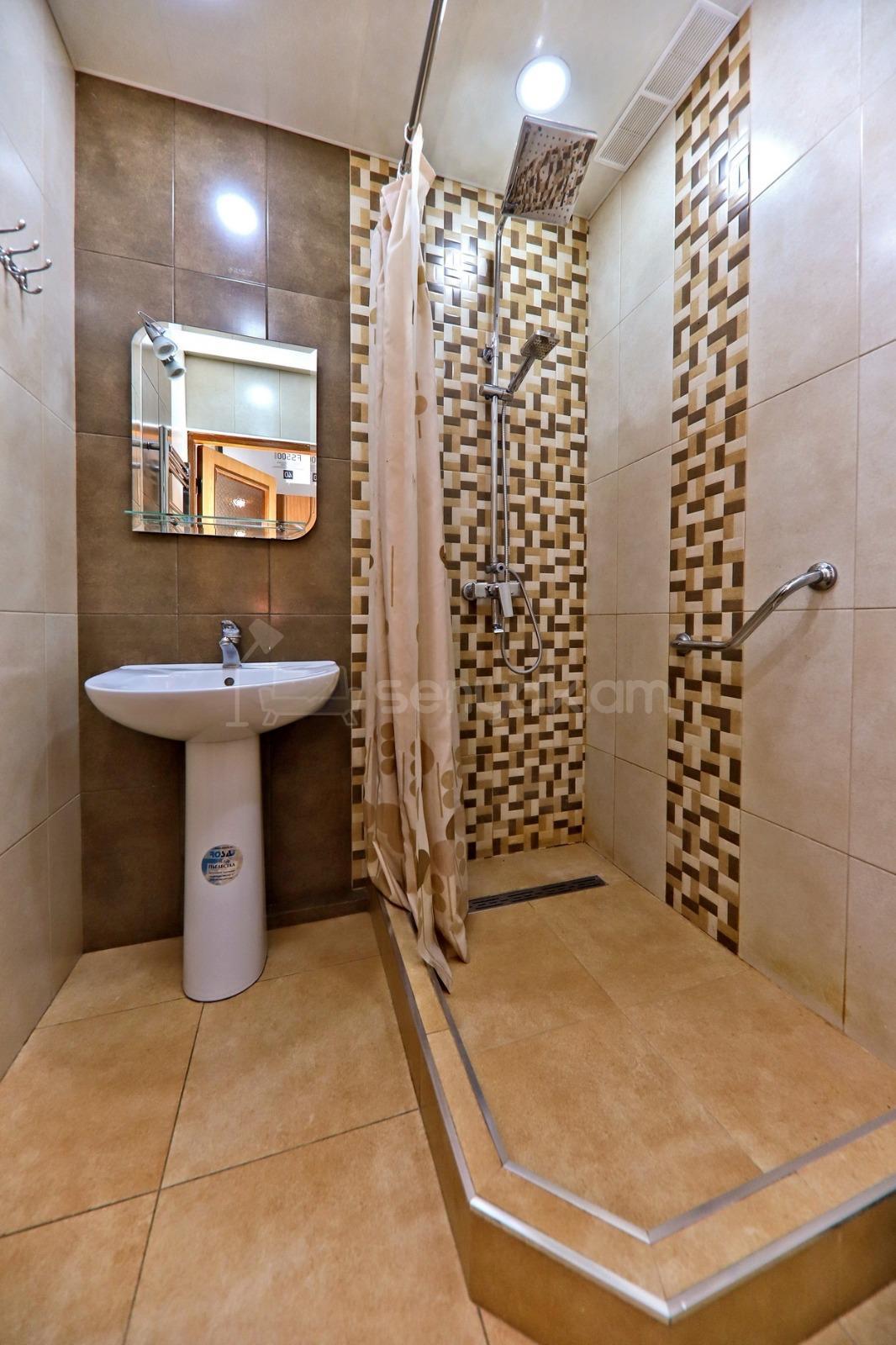 1 Սենյականոց Բնակարան Քարե Շենքում, 45քմ, 3/5 հարկ, Կոսմետիկ Վերանորոգված