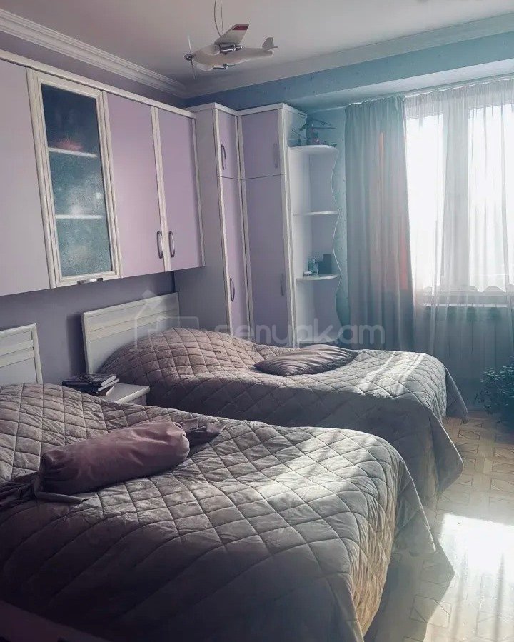 3 Սենյականոց Բնակարան, 80քմ, 8/9 հարկ, Նորմալ Վիճակում