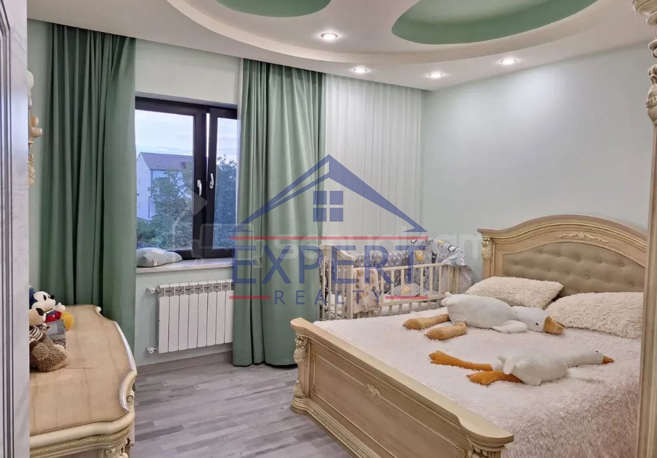 5 Սենյականոց Սեփական Տուն, 201քմ, Կապիտալ Վերանորոգված, Ավտոտնակով