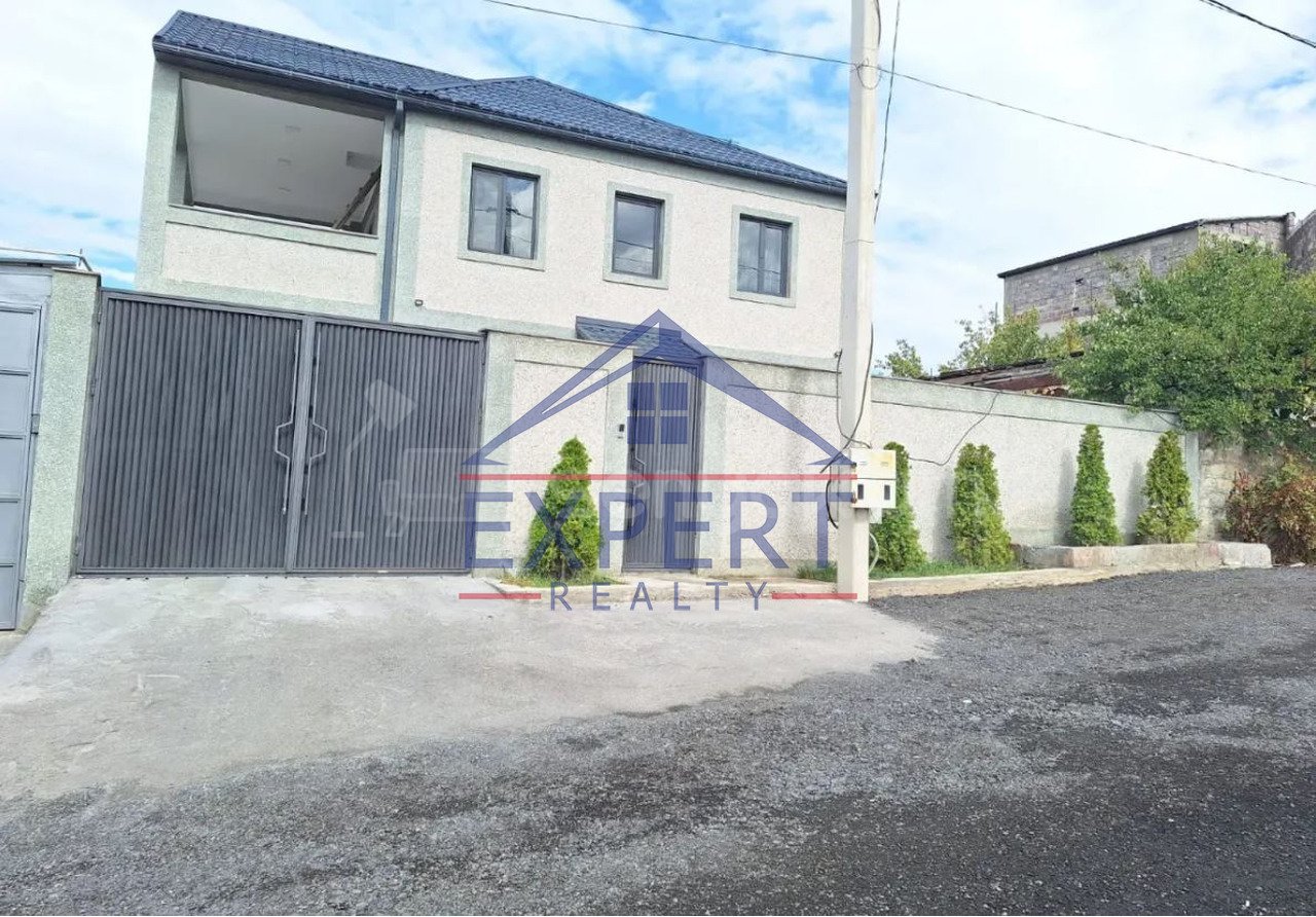 5 Սենյականոց Սեփական Տուն, 201քմ, Կապիտալ Վերանորոգված, Ավտոտնակով