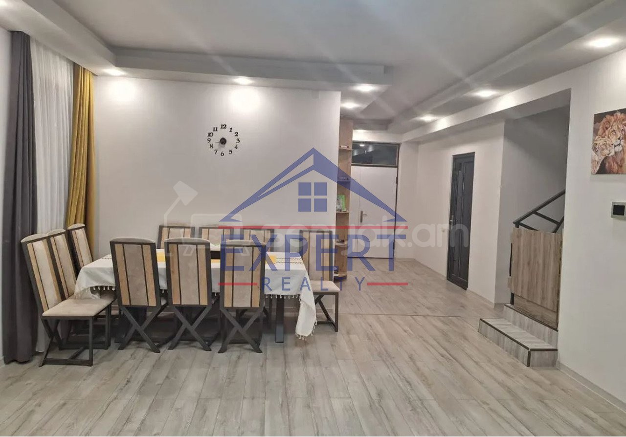 5 Սենյականոց Սեփական Տուն, 201քմ, Կապիտալ Վերանորոգված, Ավտոտնակով