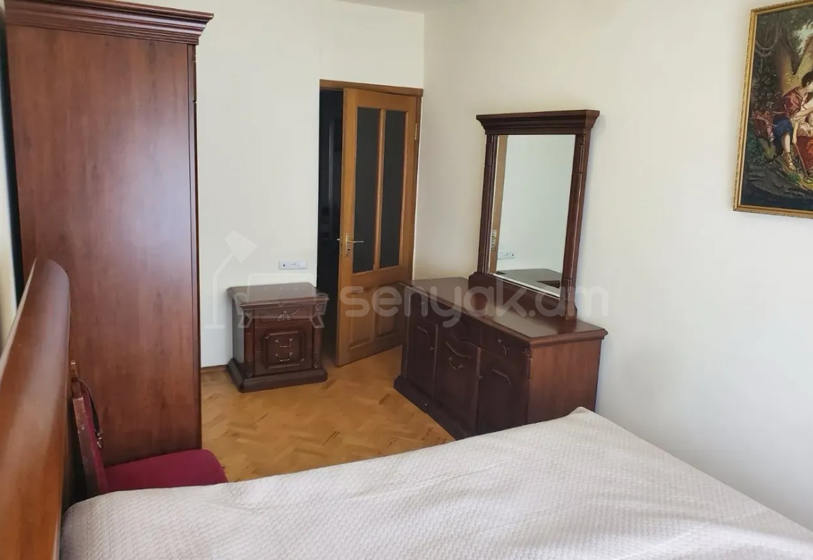 4 Սենյականոց Բնակարան, 120քմ, 3/13 հարկ, Կապիտալ Վերանորոգված