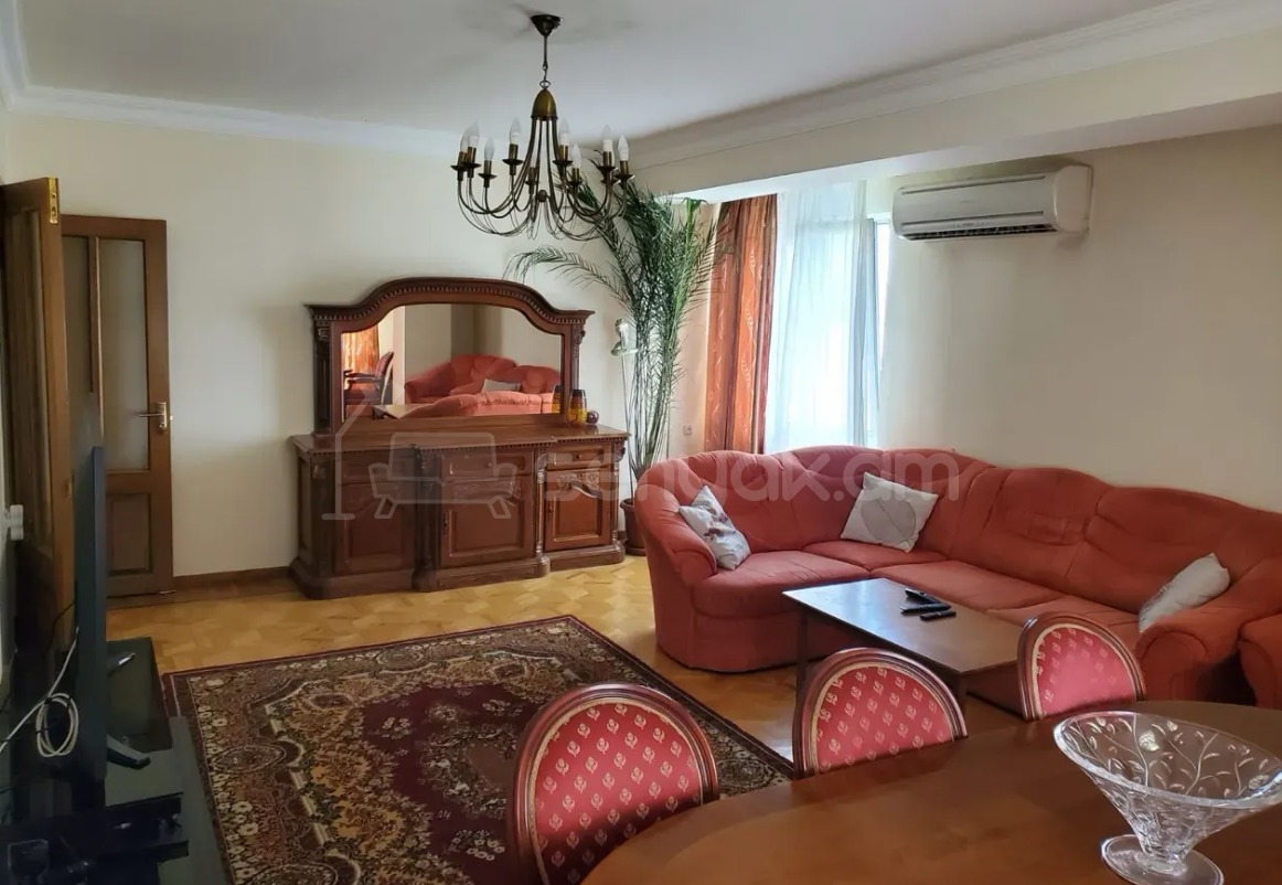 4 Սենյականոց Բնակարան, 120քմ, 3/13 հարկ, Կապիտալ Վերանորոգված