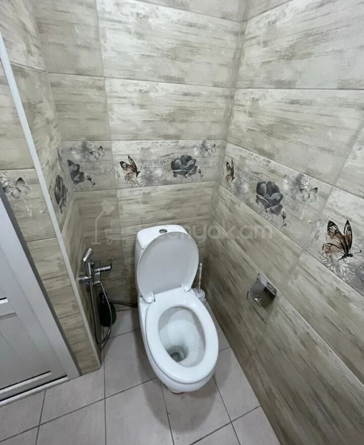 4 Սենյականոց Բնակարան, 126քմ, 11/14 հարկ, Նորմալ Վիճակում, Կահավորված, Արևկող