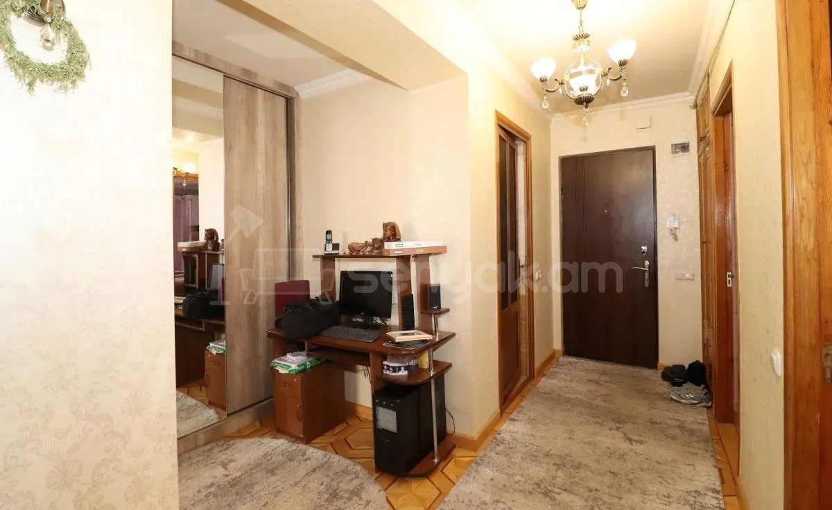 3 Սենյականոց Բնակարան, 80քմ, 8/9 հարկ, Կապիտալ Վերանորոգված