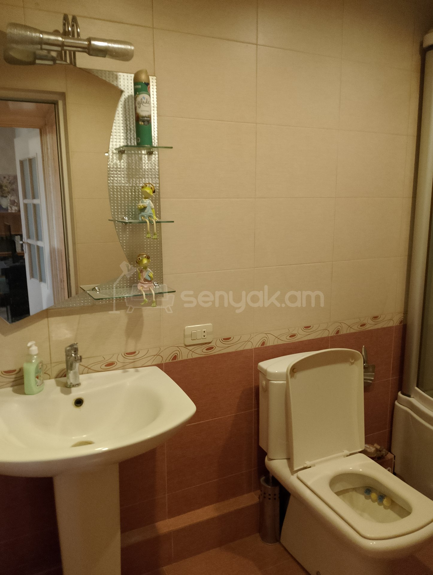 2 Սենյականոց Բնակարան, 60քմ, 7/9 հարկ, Պետական Վիճակում, Կահավորված