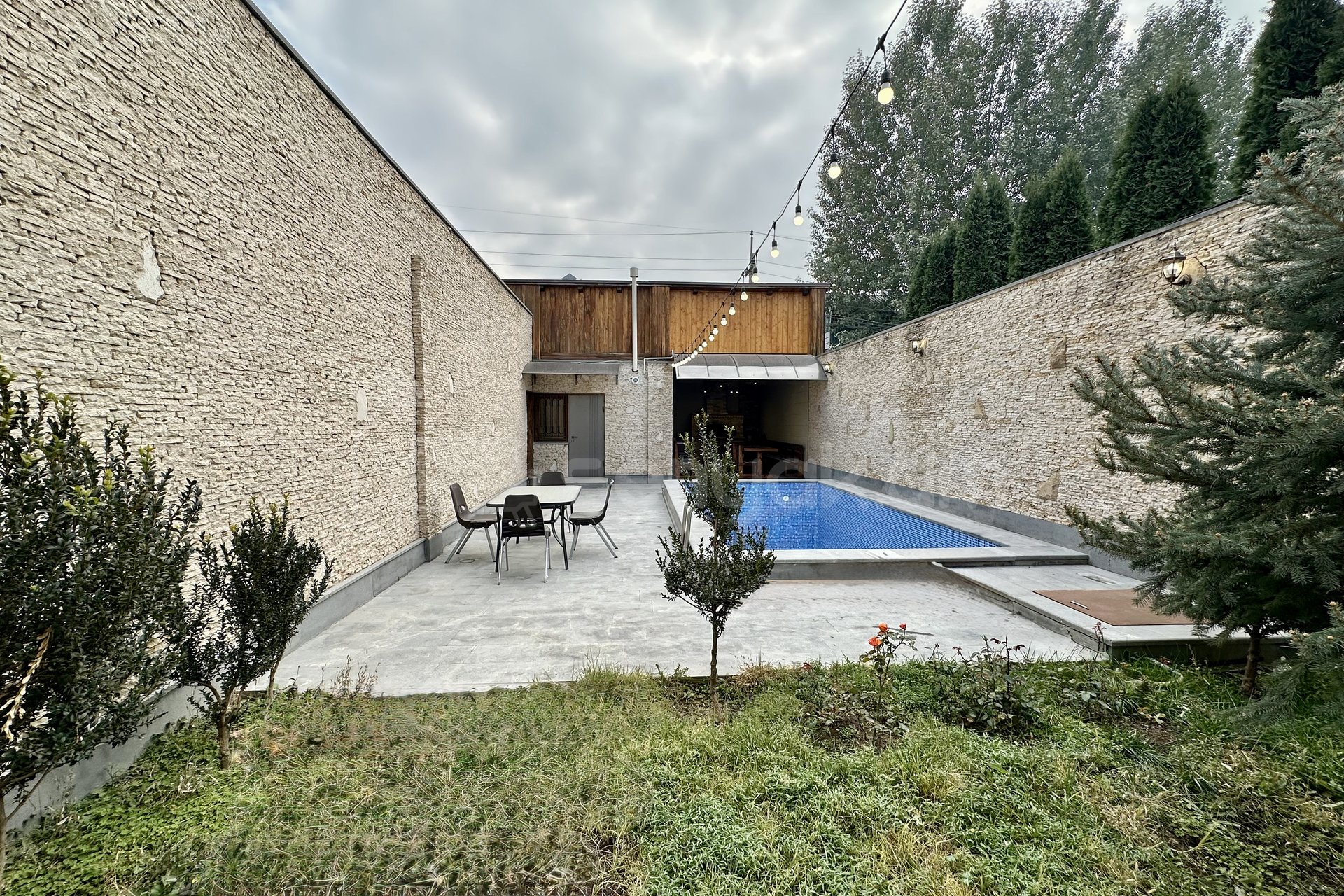 4 Սենյականոց Սեփական Տուն, 160քմ, Կապիտալ Վերանորոգված, Կահավորված