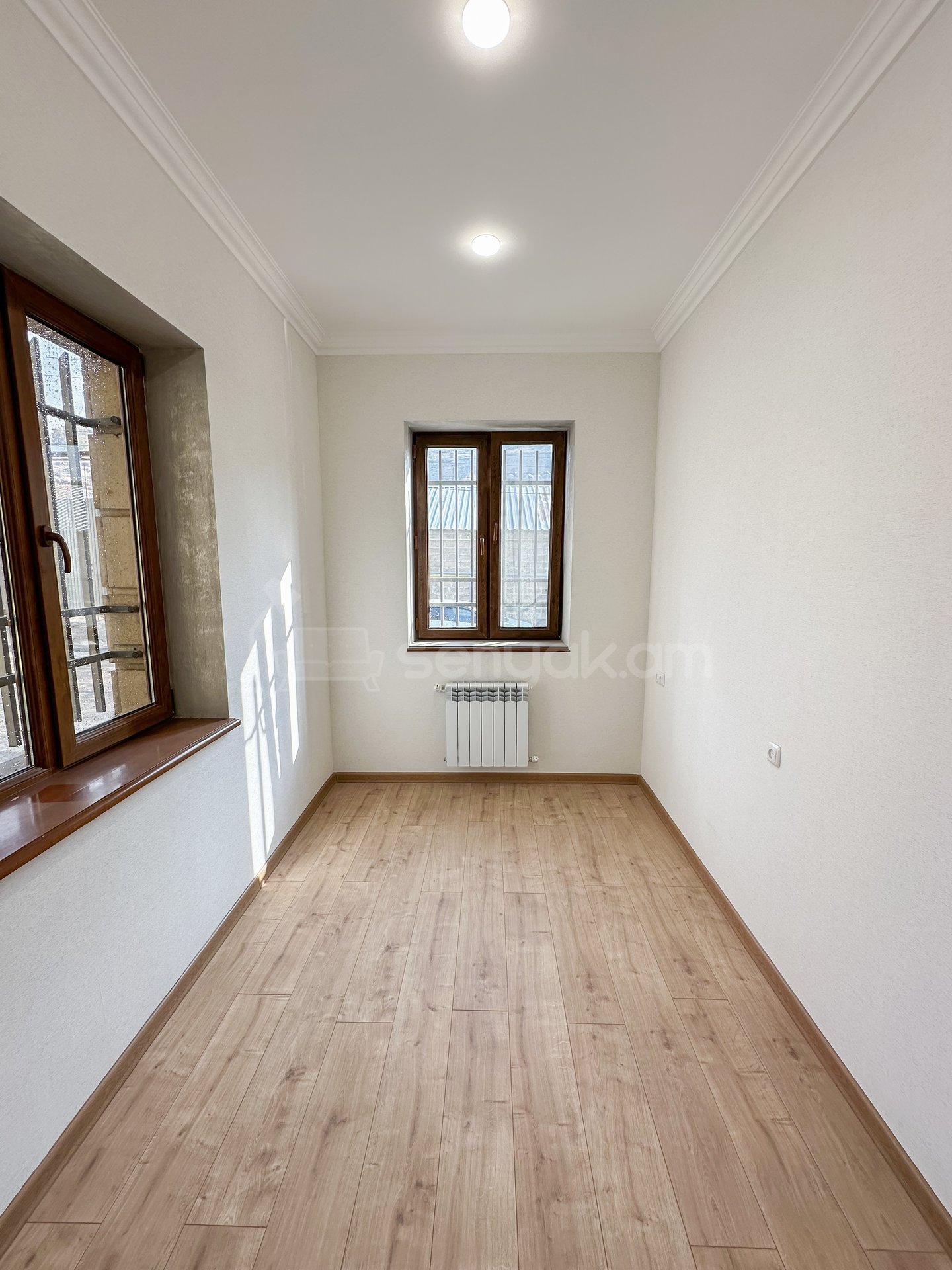 4 Սենյականոց Սեփական Տուն, 160քմ, Կապիտալ Վերանորոգված, Կահավորված