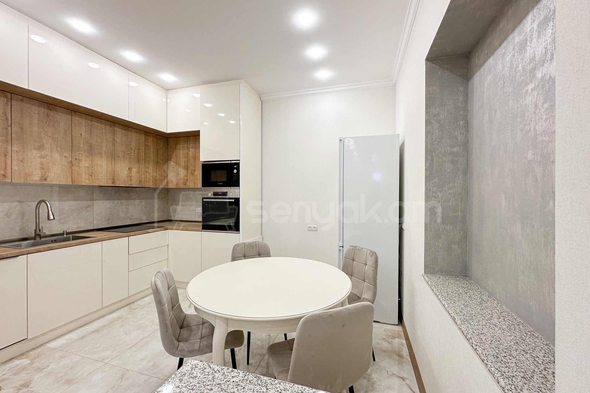 4 Սենյականոց Սեփական Տուն, 160քմ, Կապիտալ Վերանորոգված, Կահավորված