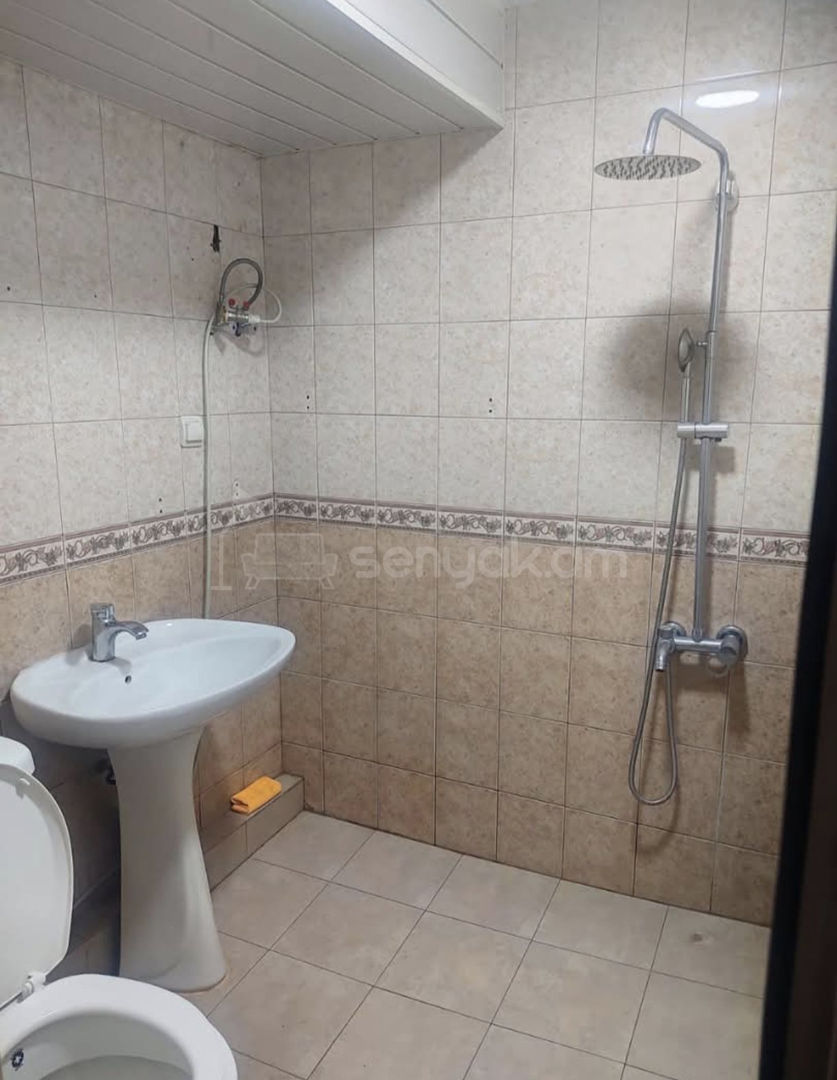 1 Սենյականոց Բնակարան Քարե Շենքում, 44քմ, 2/4 հարկ, Կապիտալ Վերանորոգված, Կահավորված