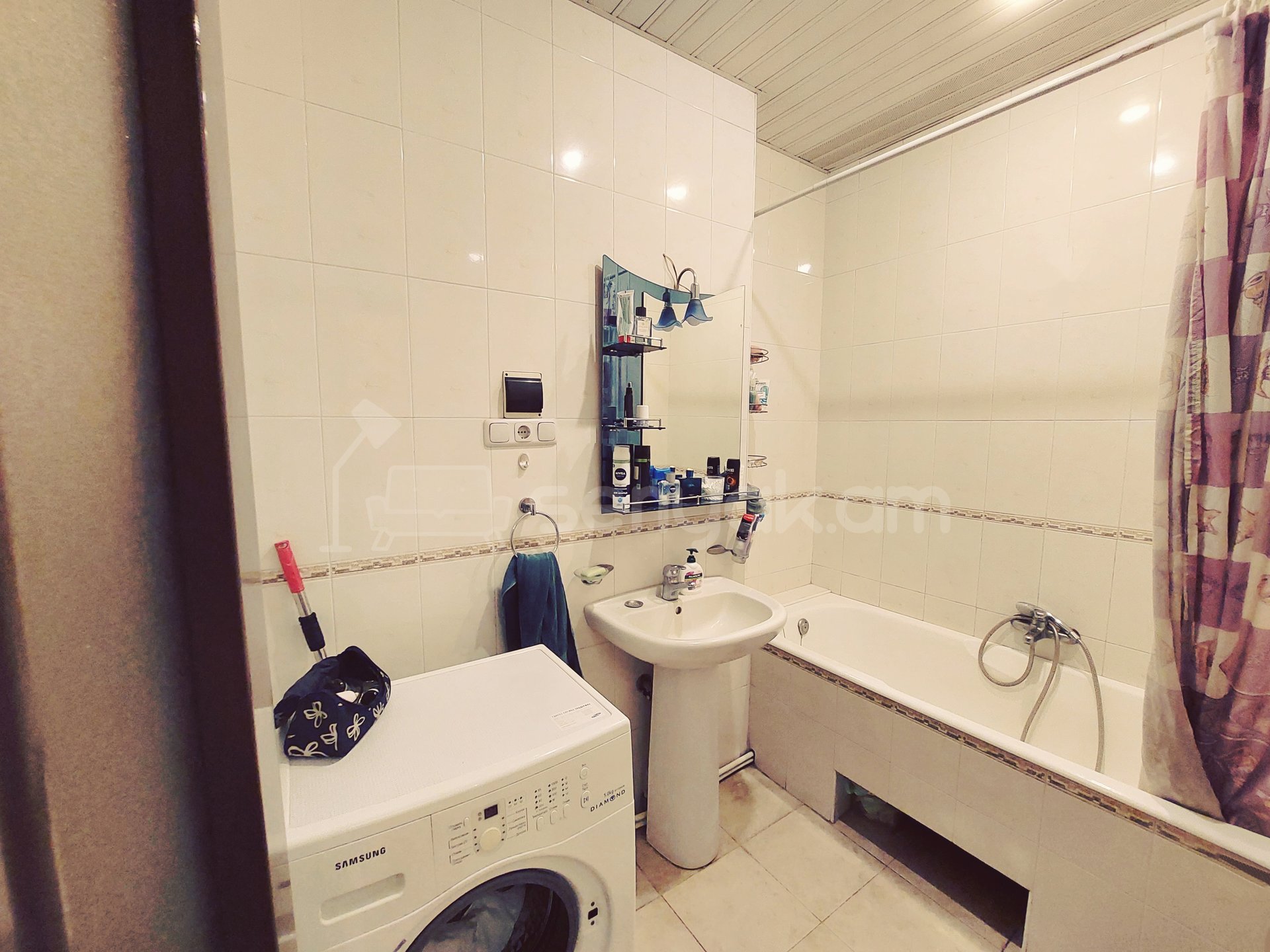 3 Սենյականոց Բնակարան Քարե Շենքում, 80քմ, 4/5 հարկ, Կապիտալ Վերանորոգված, Կահավորված, Արևկող