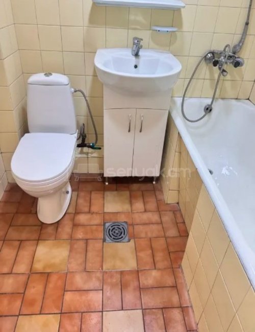 2 Սենյականոց Բնակարան Քարե Շենքում, 50քմ, 3/5 հարկ, Կոսմետիկ Վերանորոգված, Կահավորված, Արևկող