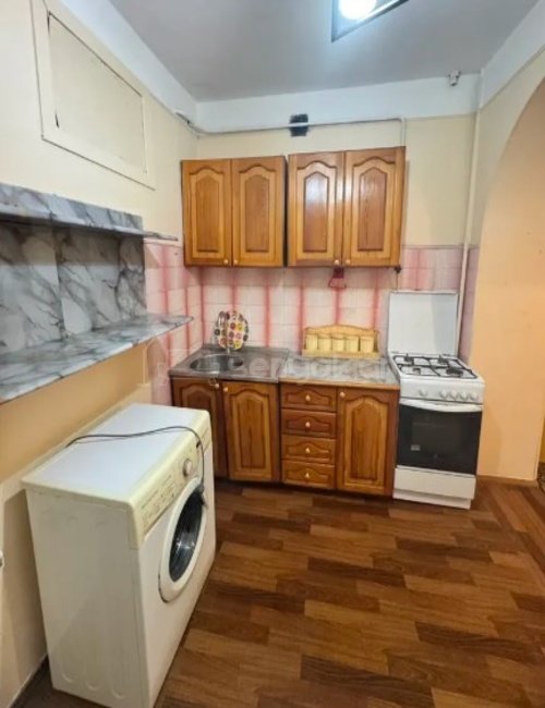 2 Սենյականոց Բնակարան Քարե Շենքում, 50քմ, 3/5 հարկ, Կոսմետիկ Վերանորոգված, Կահավորված, Արևկող