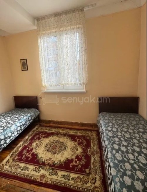 2 Սենյականոց Բնակարան Քարե Շենքում, 50քմ, 3/5 հարկ, Կոսմետիկ Վերանորոգված, Կահավորված, Արևկող