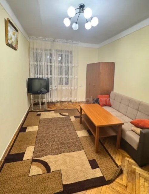 2 Սենյականոց Բնակարան Քարե Շենքում, 50քմ, 3/5 հարկ, Կոսմետիկ Վերանորոգված, Կահավորված, Արևկող