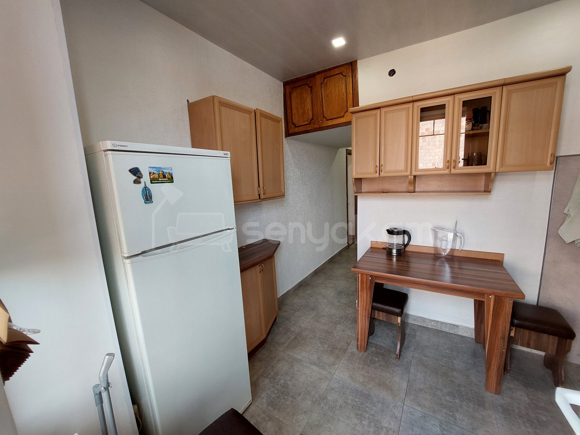 2 Սենյականոց Բնակարան Քարե Շենքում, 60քմ, 5/5 հարկ, Կապիտալ Վերանորոգված, Կահավորված, Արևկող