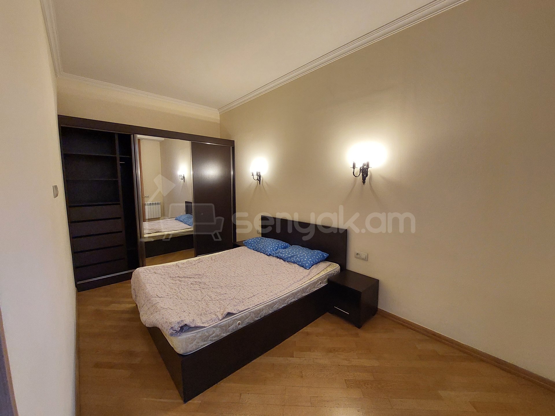 2 Սենյականոց Բնակարան Քարե Շենքում, 55քմ, 5/5 հարկ, Կապիտալ Վերանորոգված, Կահավորված, Արևկող