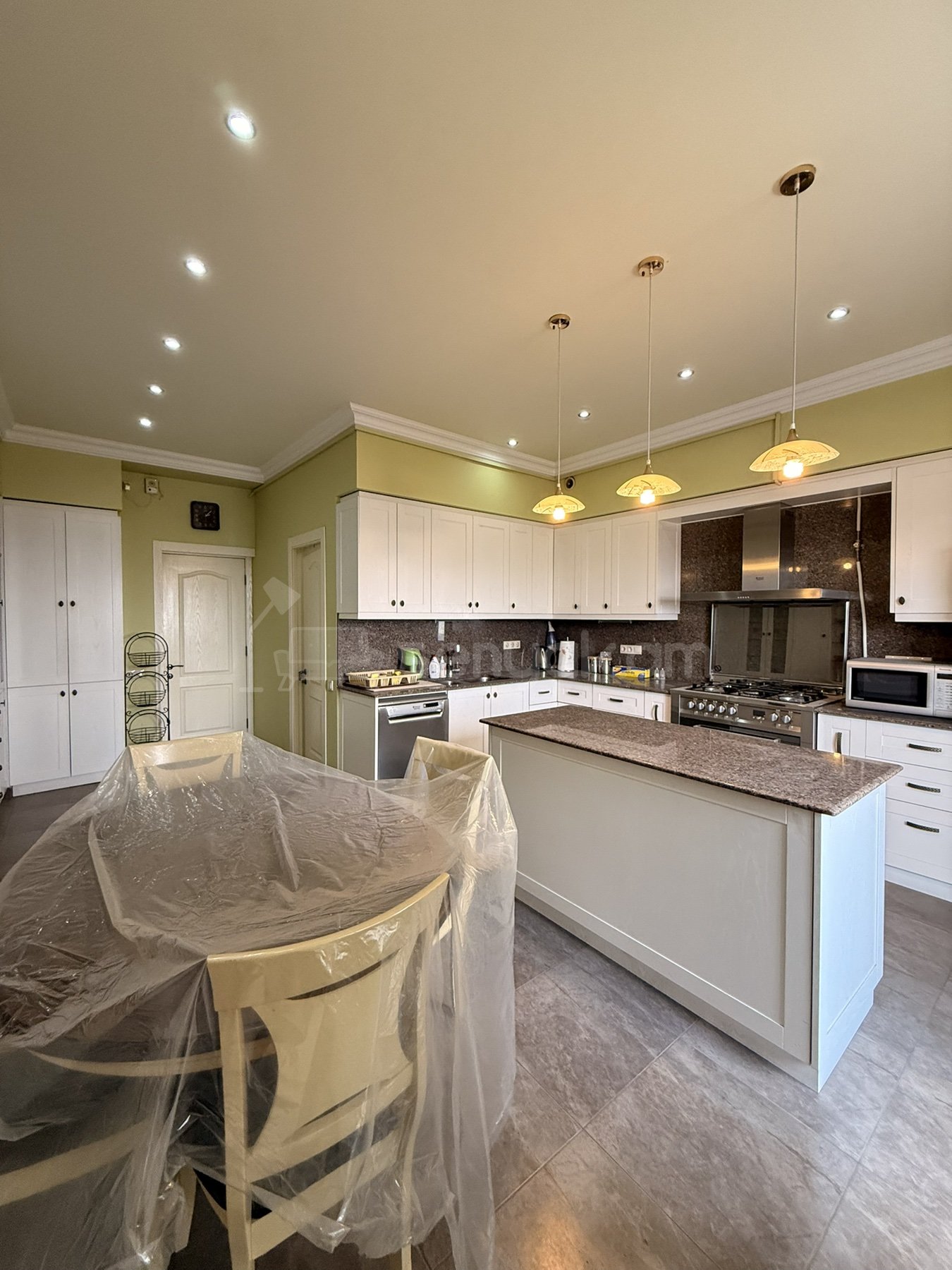 4 Սենյականոց Բնակարան Նորակառույցում, 202քմ, 9/22 հարկ, Դիզայներական Վերանորոգված