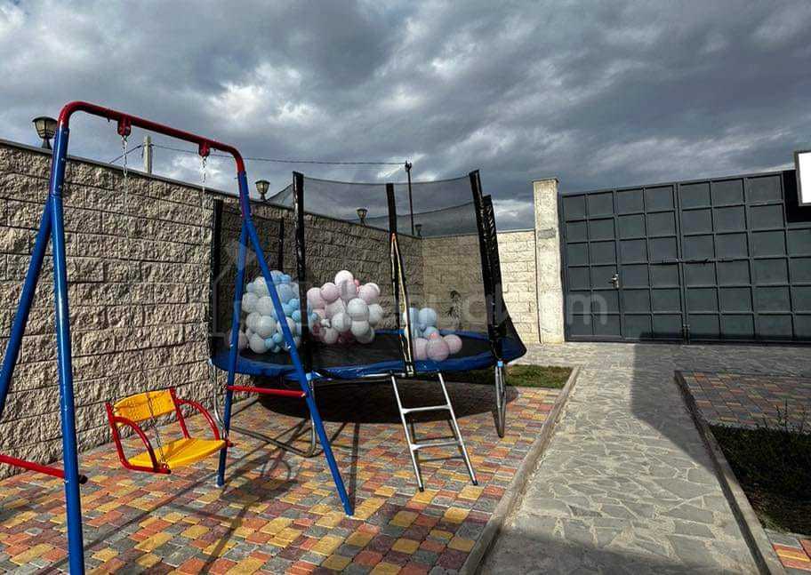 2 Սենյականոց Շքեղ Առանձնատուն, 200քմ, Լողավազանով