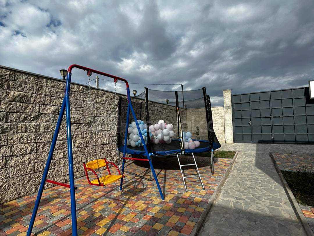 2 Սենյականոց Շքեղ Առանձնատուն, 200քմ, Լողավազանով