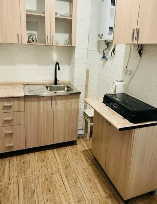 2 Սենյականոց Բնակարան Քարե Շենքում, 37քմ, 2/5 հարկ, Կոսմետիկ Վերանորոգված