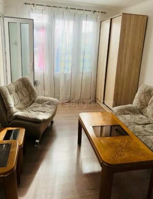 2 Սենյականոց Բնակարան Քարե Շենքում, 37քմ, 2/5 հարկ, Կոսմետիկ Վերանորոգված