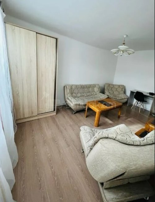 2 Սենյականոց Բնակարան Քարե Շենքում, 37քմ, 2/5 հարկ, Կոսմետիկ Վերանորոգված