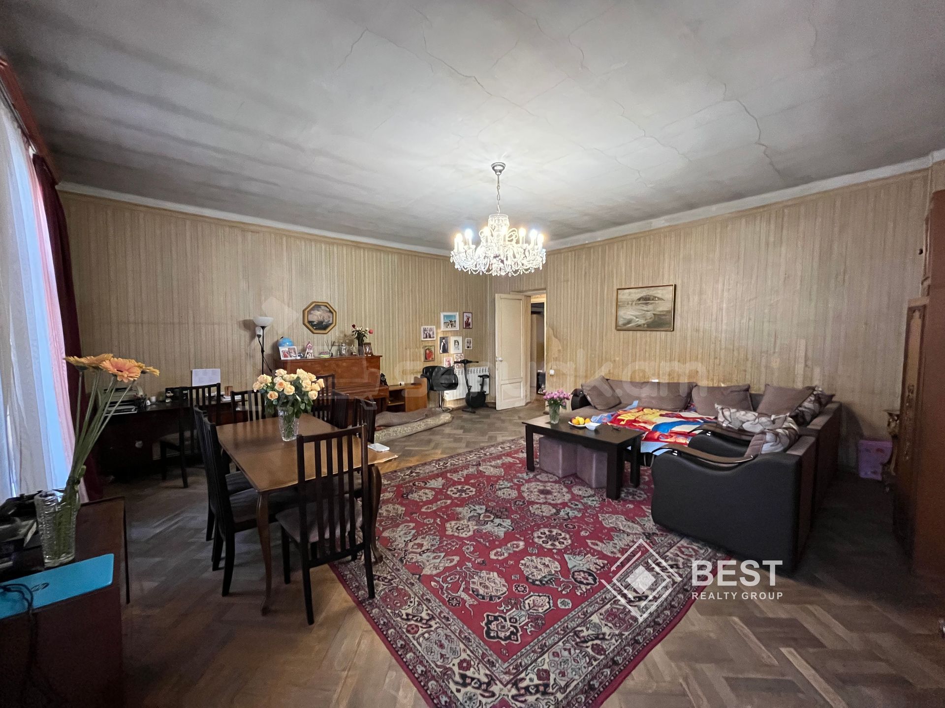 4 Սենյականոց Բնակարան Քարե Շենքում, 104քմ, 3/4 հարկ, Պետական Վիճակում