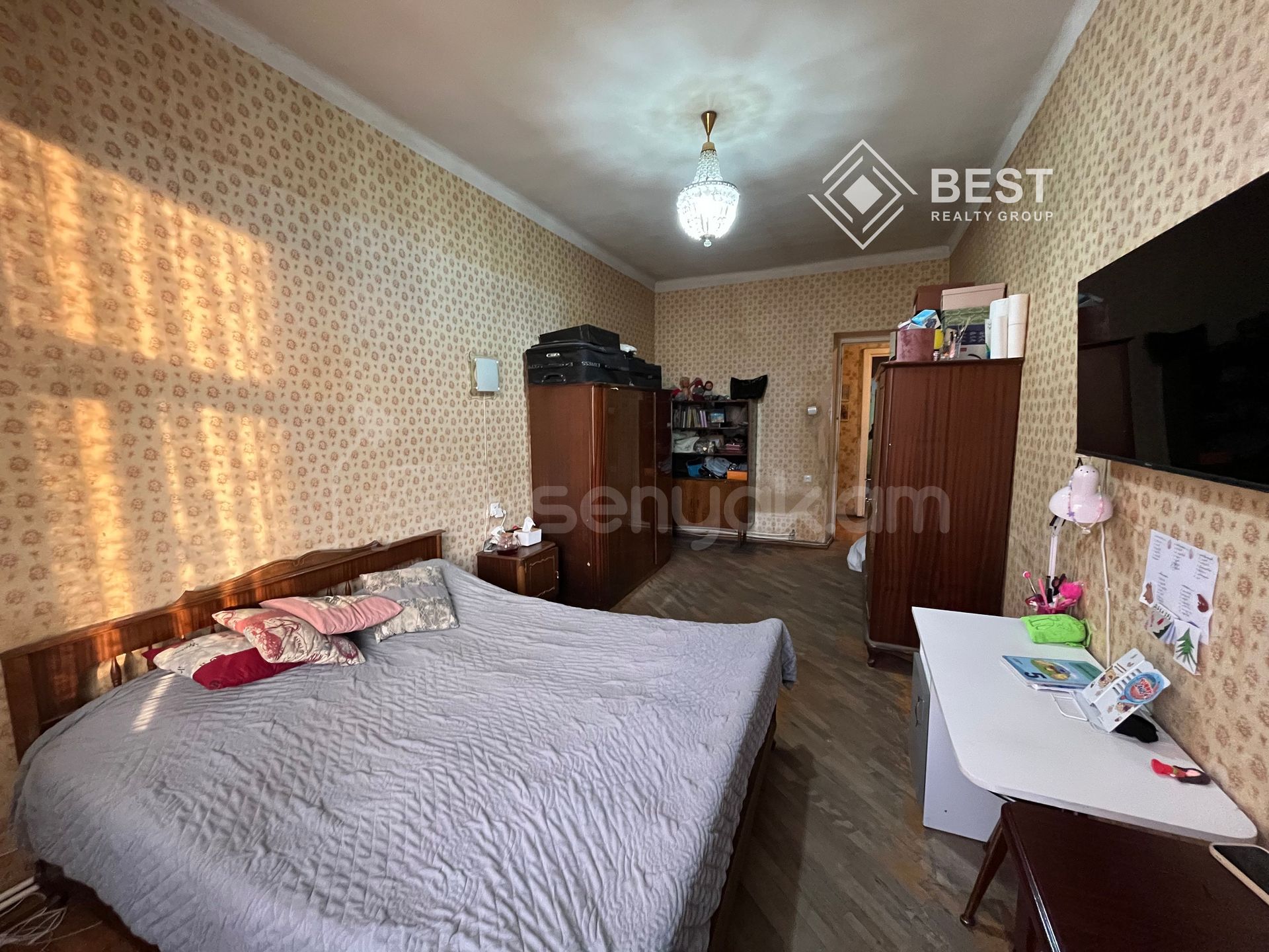 4 Սենյականոց Բնակարան Քարե Շենքում, 104քմ, 3/4 հարկ, Պետական Վիճակում