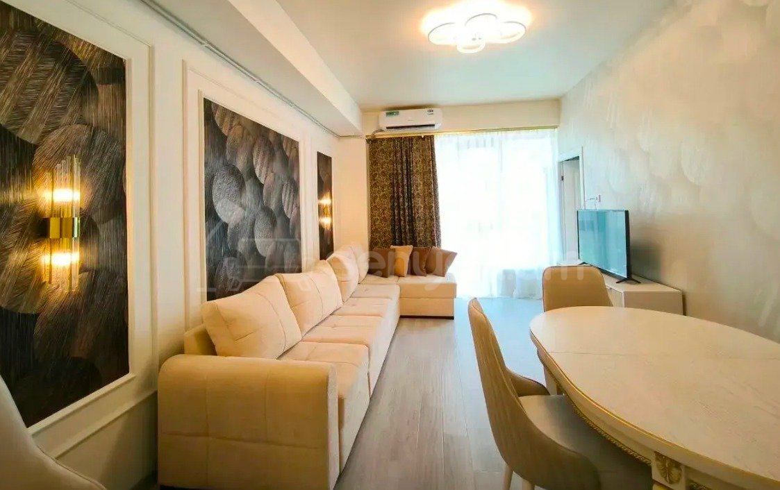 3 Սենյականոց Բնակարան, 59քմ, 4/13 հարկ, Դիզայներական Վերանորոգված, Կահավորված, Արևկող