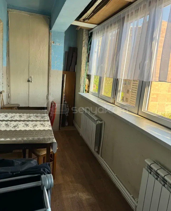 3 Սենյականոց Բնակարան, 76քմ, 5/9 հարկ, Նորմալ Վիճակում, Կահավորված, Արևկող