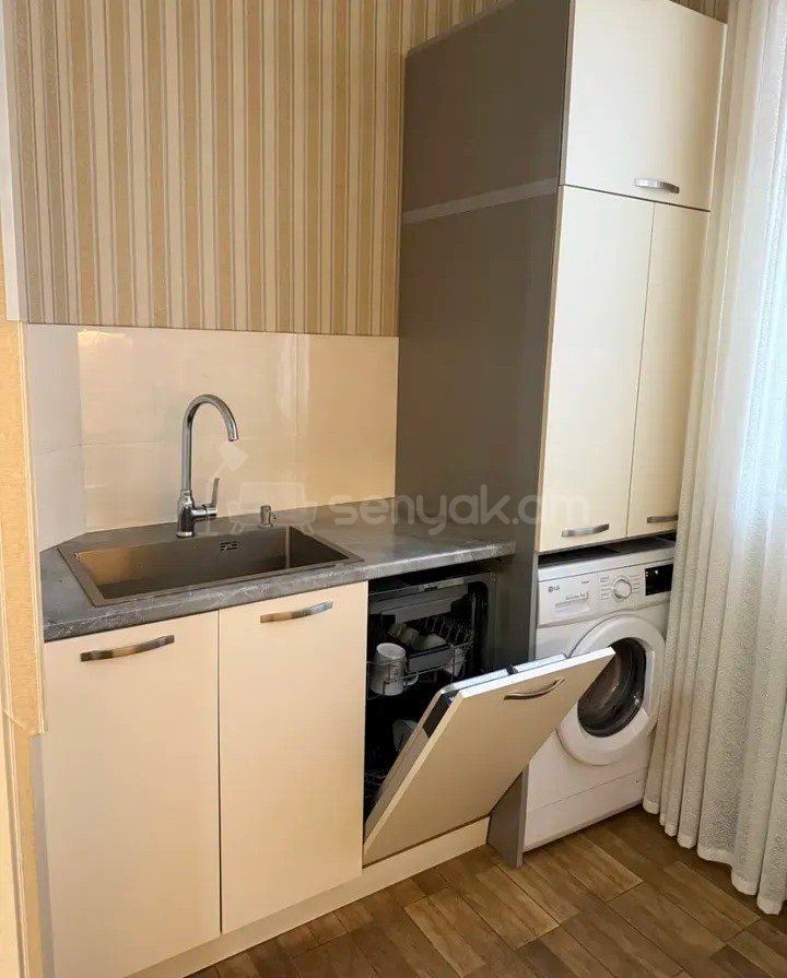 3 Սենյականոց Բնակարան Նորակառույցում, 115քմ, 2/15 հարկ, Կապիտալ Վերանորոգված