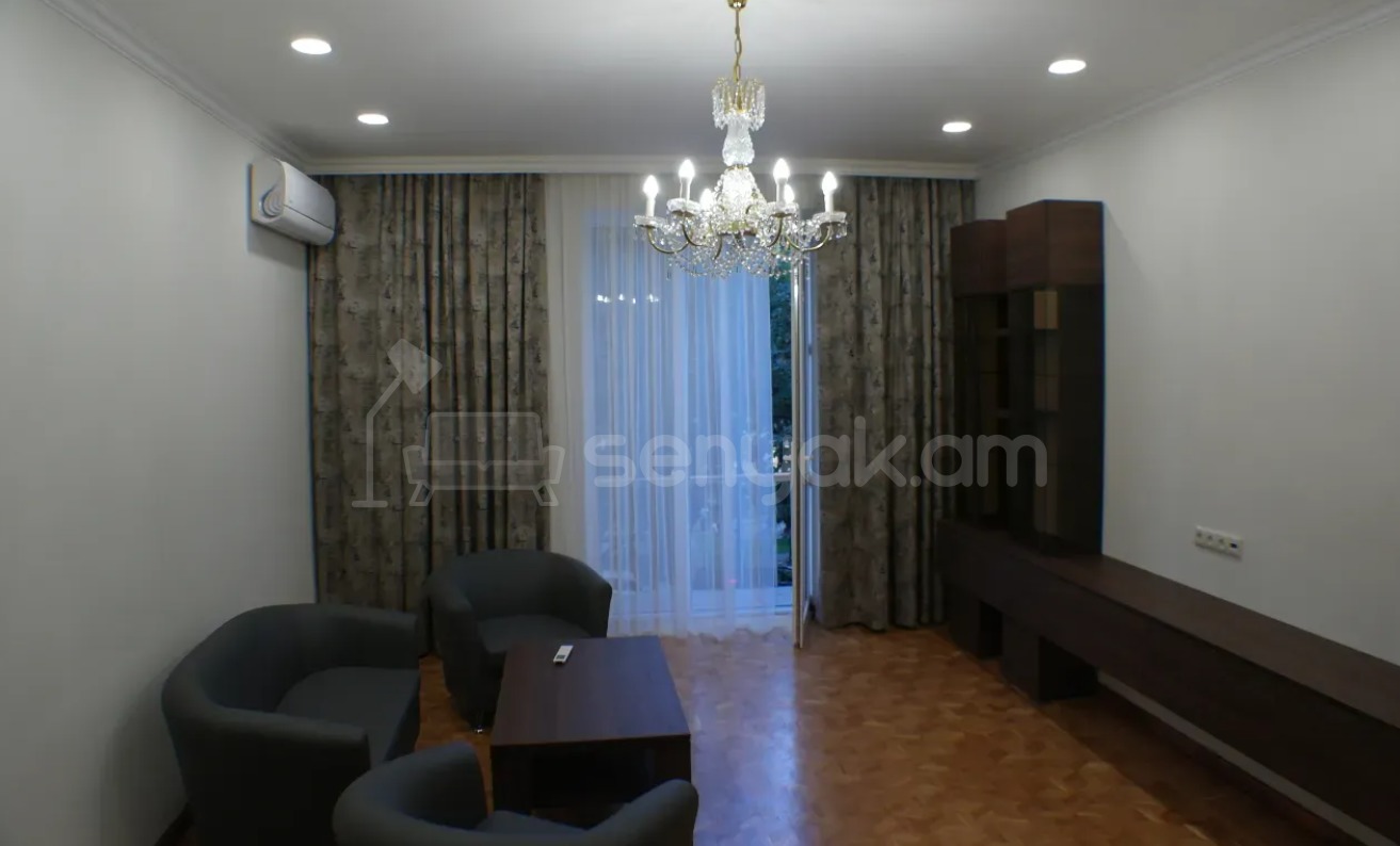 3 Սենյականոց Բնակարան Քարե Շենքում, 95քմ, 3/6 հարկ, Կապիտալ Վերանորոգված, Կահավորված