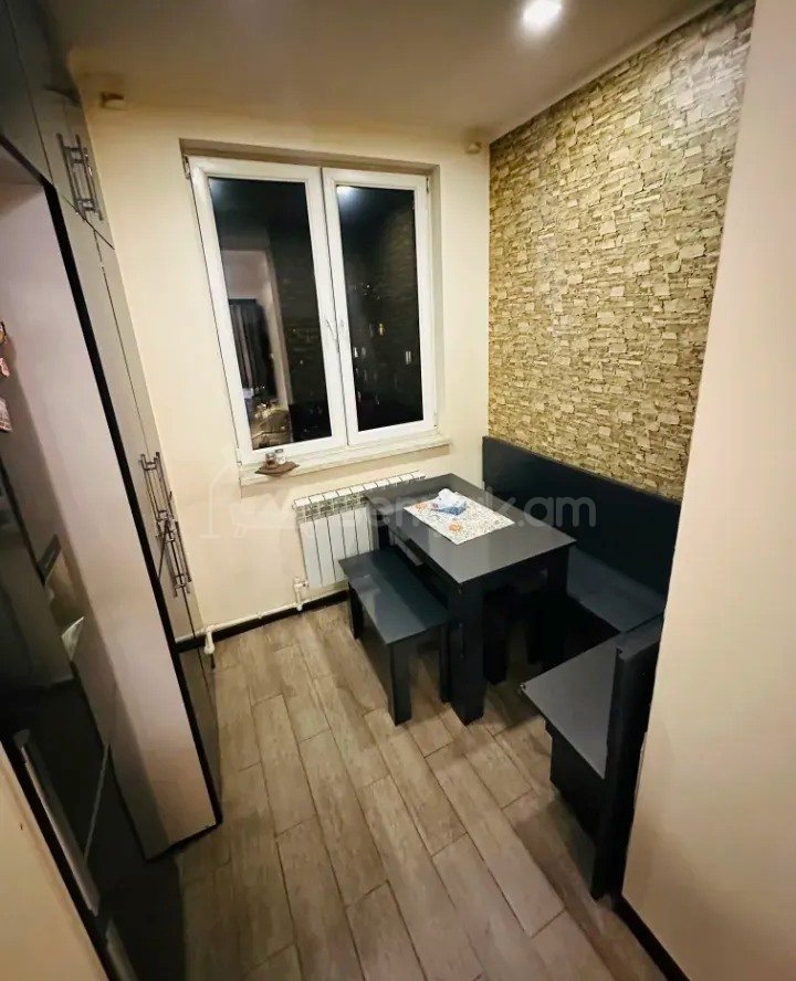 3 Սենյականոց Բնակարան, 76քմ, 6/9 հարկ, Կապիտալ Վերանորոգված