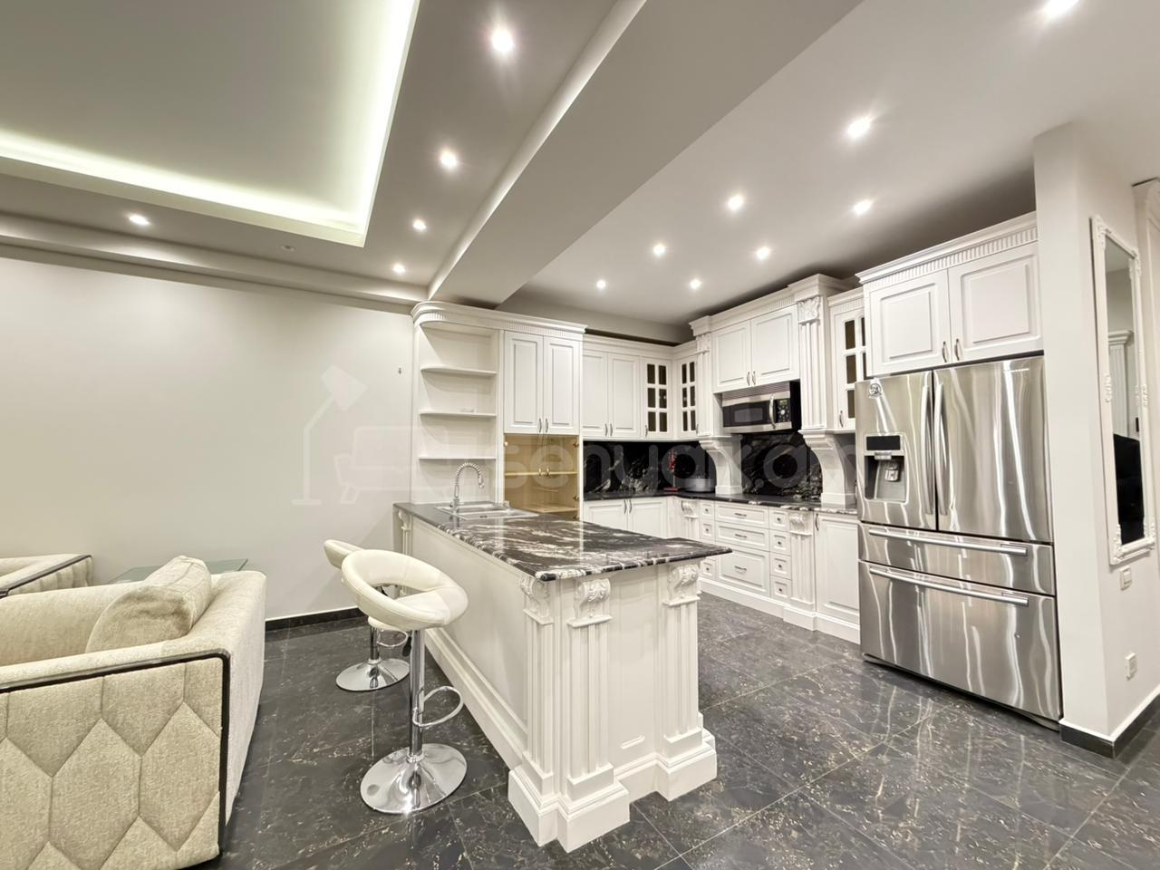 3 Սենյականոց Բնակարան Նորակառույցում, 132քմ, 8/14 հարկ, Դիզայներական Վերանորոգված, Կահավորված, Արևկող