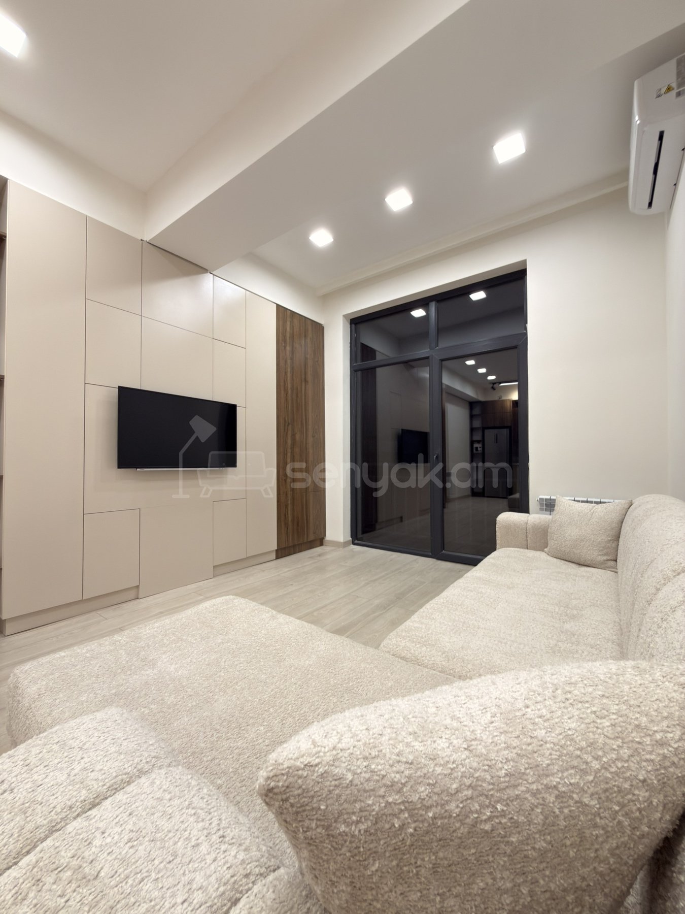 2 Սենյականոց Բնակարան Նորակառույցում, 51քմ, 2/3 հարկ, Դիզայներական Վերանորոգված