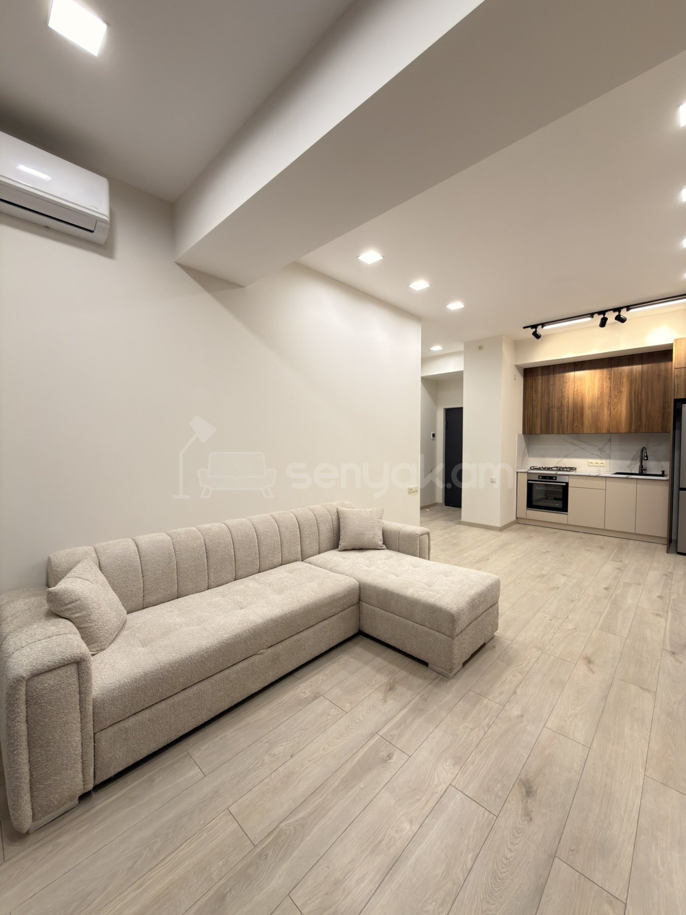 2 Սենյականոց Բնակարան Նորակառույցում, 51քմ, 2/3 հարկ, Դիզայներական Վերանորոգված