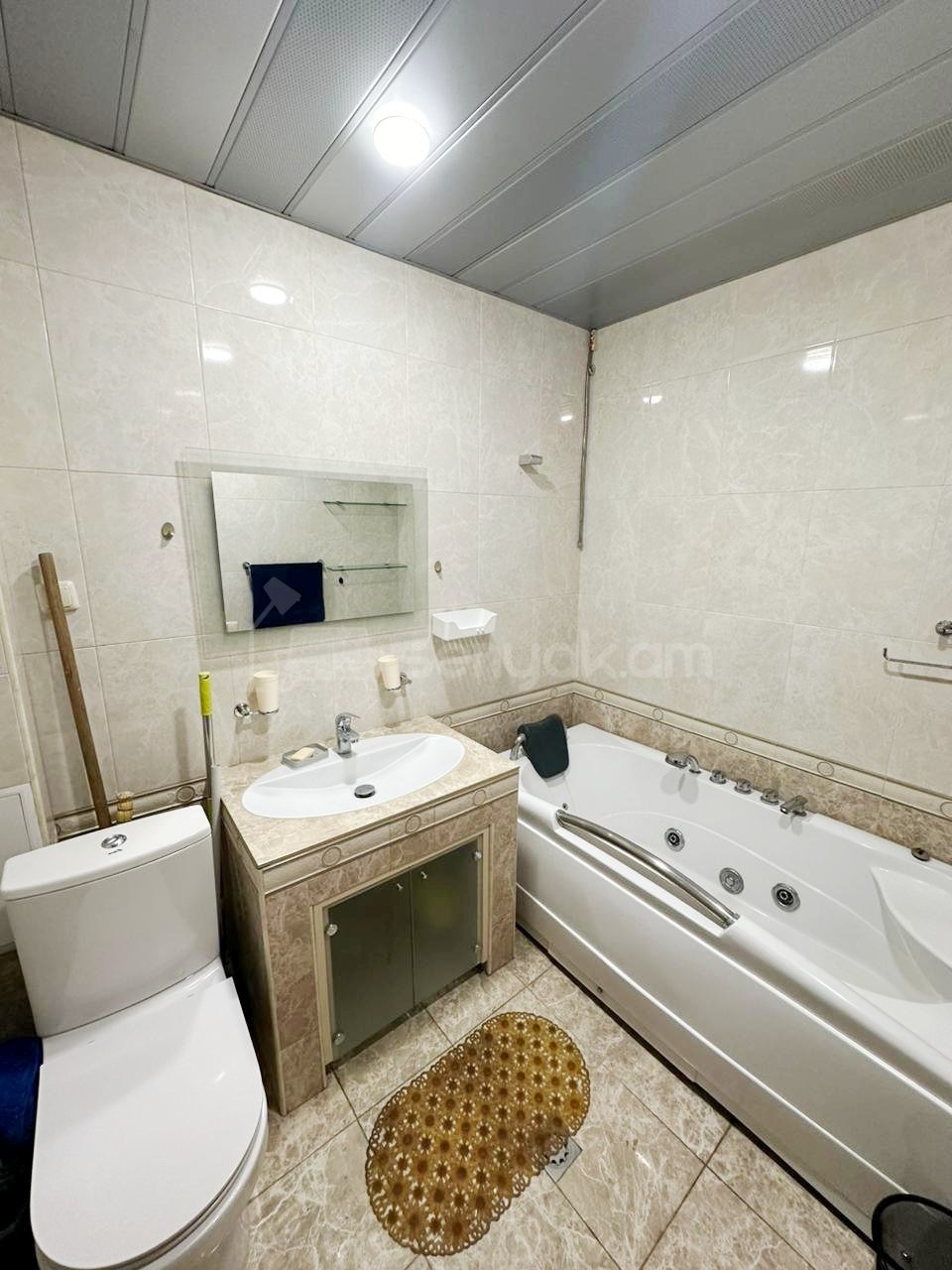 2 Սենյականոց Բնակարան Քարե Շենքում, 70քմ, 3/5 հարկ, Կապիտալ Վերանորոգված, Կահավորված, Արևկող