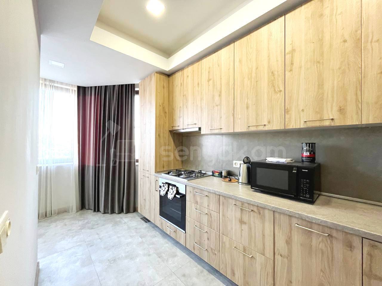 2 Սենյականոց Բնակարան, 75քմ, 10/10 հարկ, Դիզայներական Վերանորոգված, Կահավորված, Արևկող