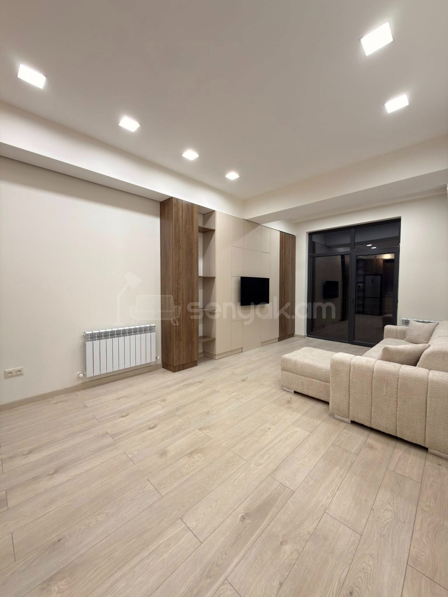 2 Սենյականոց Բնակարան Նորակառույցում, 51քմ, 2/3 հարկ, Դիզայներական Վերանորոգված