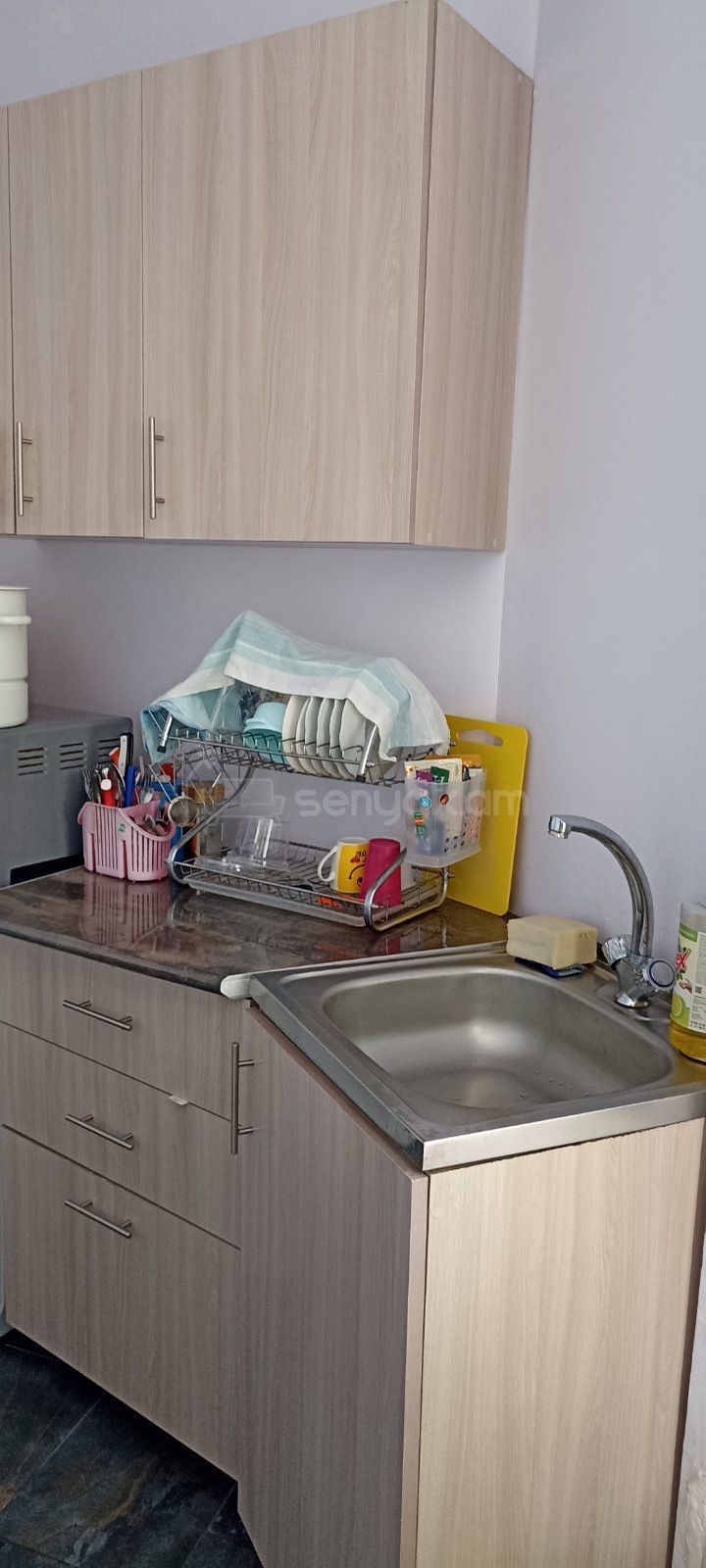 2 Սենյականոց Բնակարան Քարե Շենքում, 60քմ, 1/2 հարկ, Նորմալ Վիճակում, Կահավորված