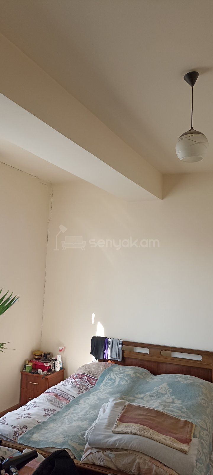 2 Սենյականոց Բնակարան Քարե Շենքում, 60քմ, 1/2 հարկ, Նորմալ Վիճակում, Կահավորված